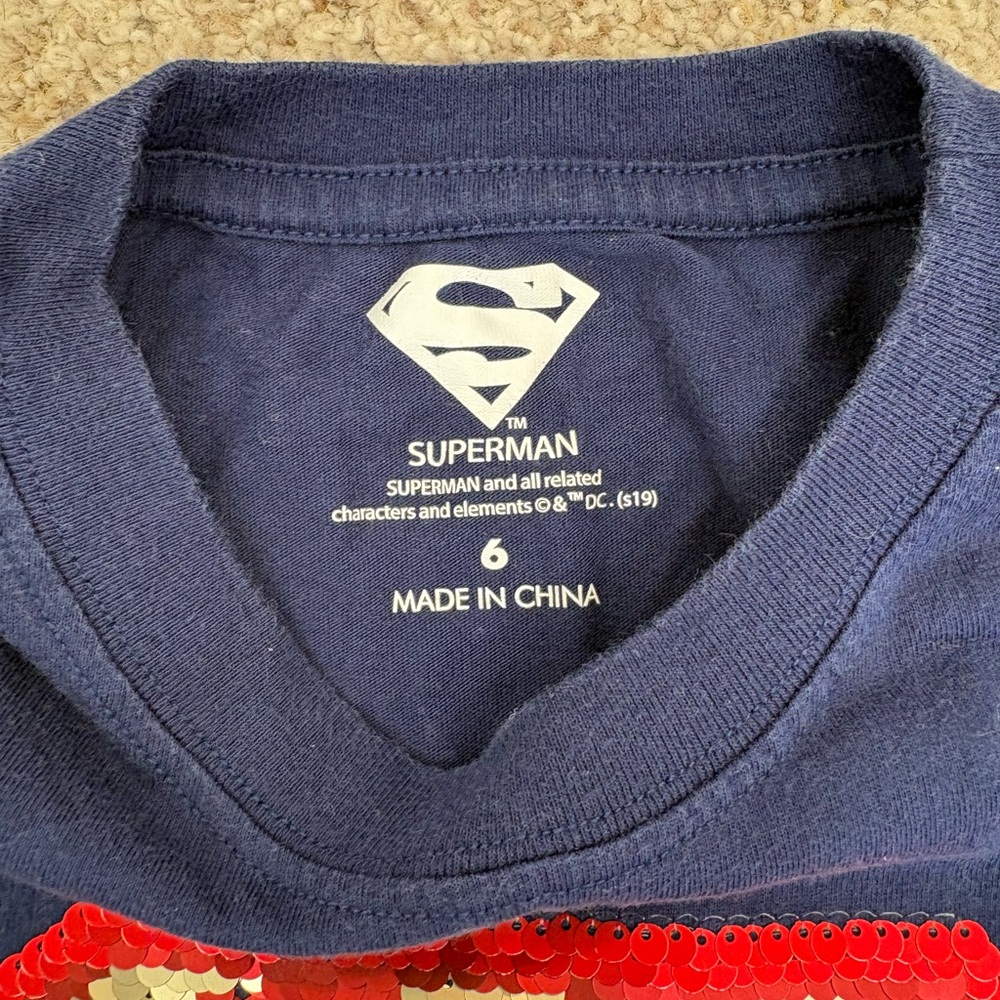 Superman Girls Size 6 Tee Shirt Navy Short Sleeve DC Comics  Sparkes - Picture 3 of 5